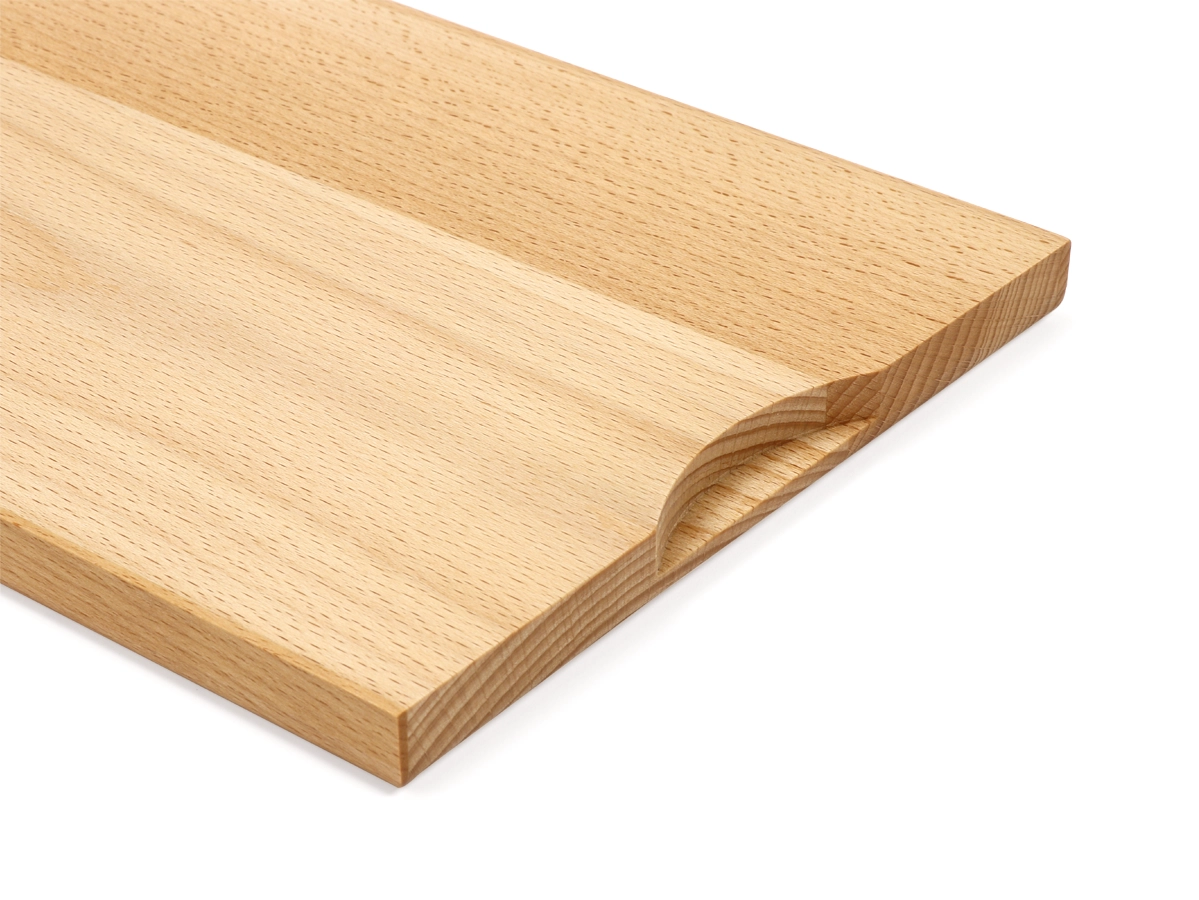 Dettaglio del retro del tagliere in faggio con incavo ergonomico per la presa – TA3020.