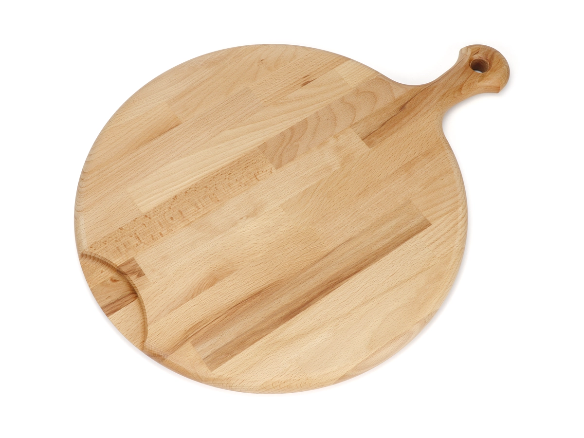 Retro del tagliere rotondo in faggio con incavo ergonomico per la presa, utilizzabile anche come superficie di taglio – TAM5240.